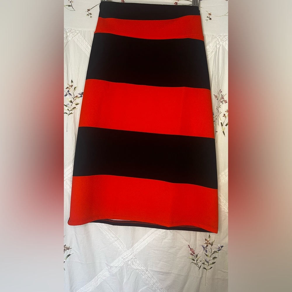 NWT LuLaRoe Black and Orange Skirt